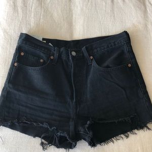 Levi Black Jean shorts